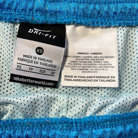 Nike dri-fit athletic shorts like new worn once - Picture 2 of 2
